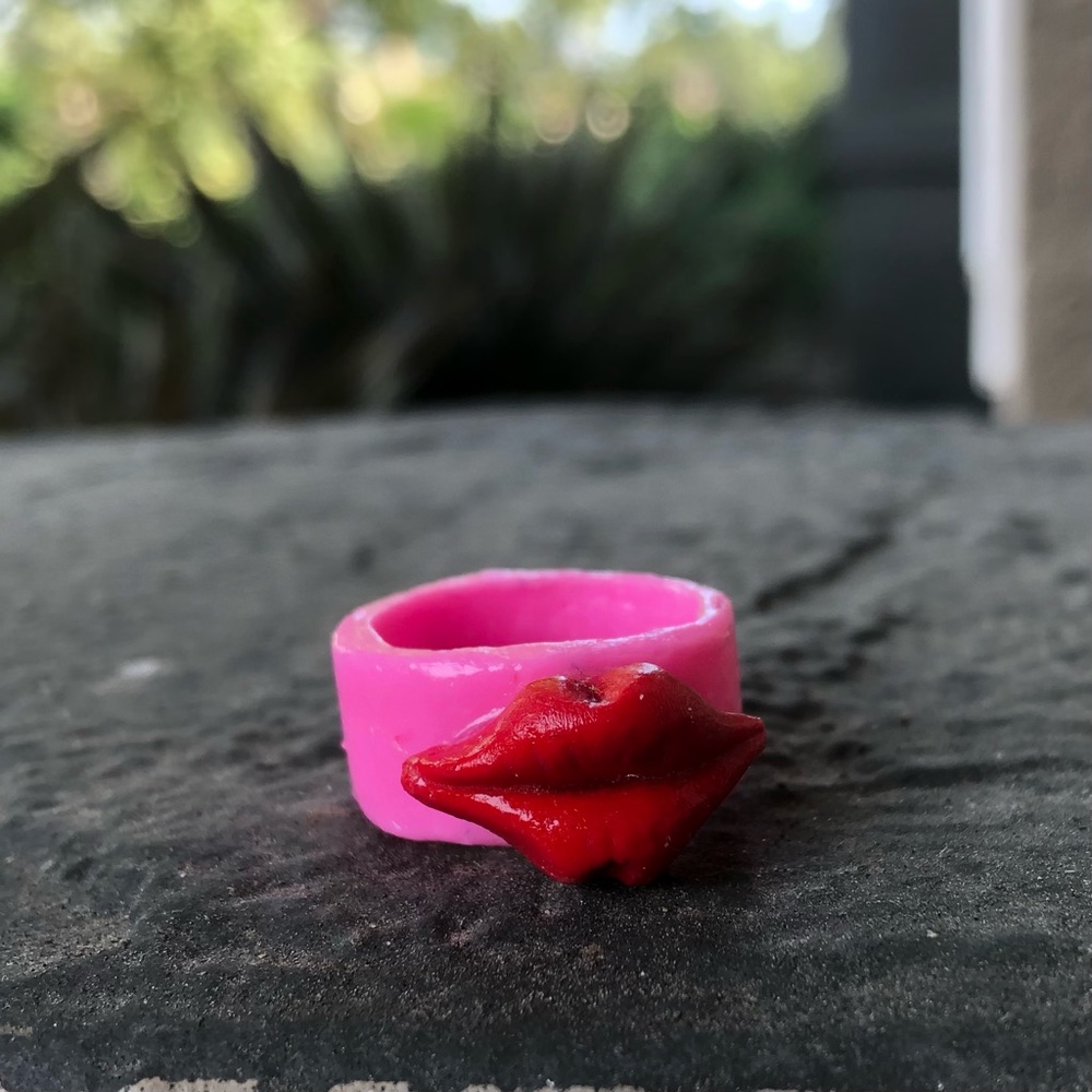 bisous chunky ring